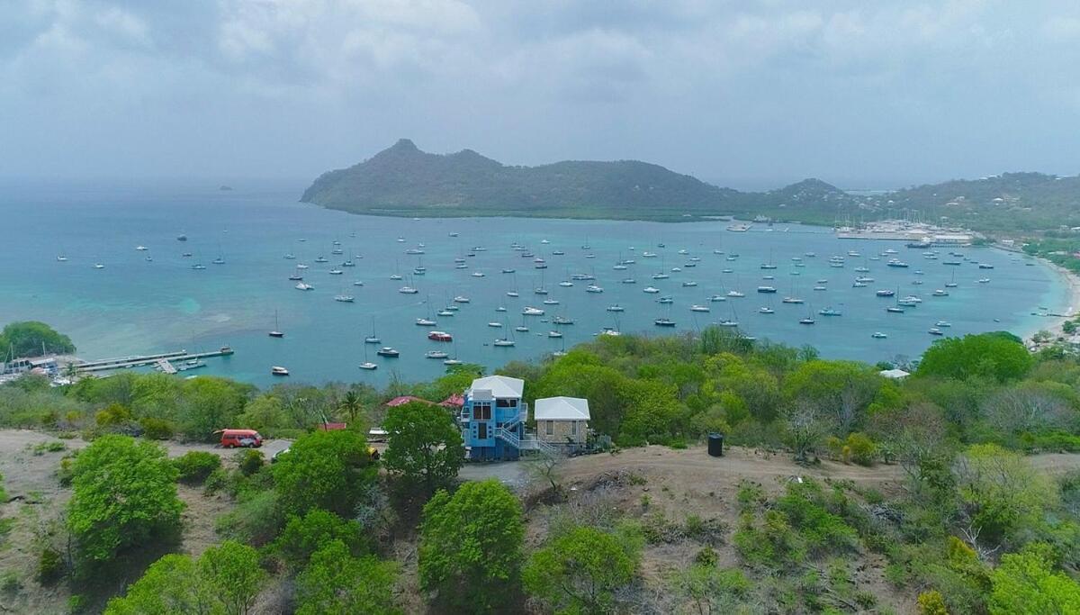 Garnet--A Gem At Dee'S Pearl Villa Carriacou Exterior foto